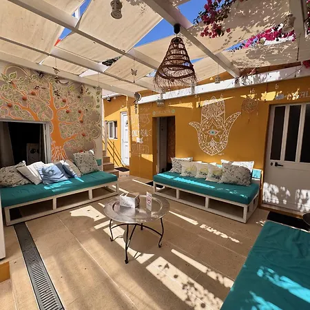Orange Terrace Hostel-3